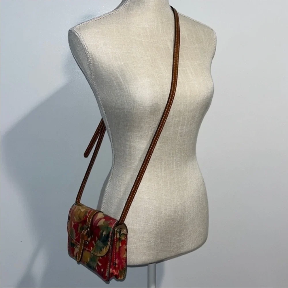 Patricia Nash Torri Spring Printed Leather Mini Crossbody Bag/Convertible Clutch - Picture 16 of 16